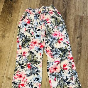 Women’s Casual Tropical Print Lounge Pants - White with Pink & Green Floral